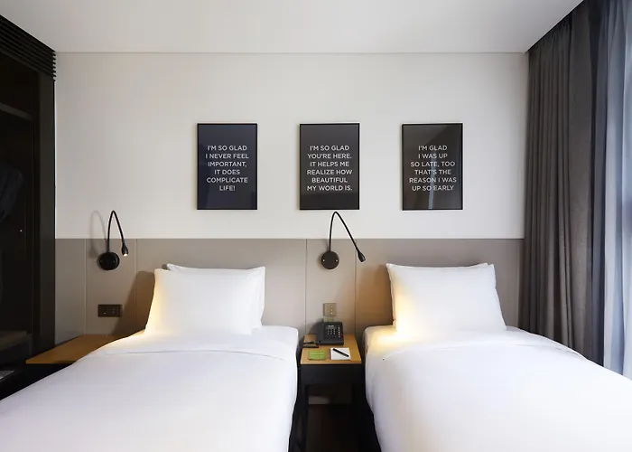 Glad Gangnam Coex Center 4*